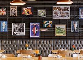 Radisson RED Hotel London Heathrow