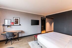 Radisson RED Hotel London Heathrow