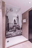Radisson RED Hotel London Heathrow