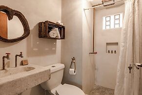 Ahava Hotel