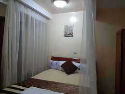 Royal Palm Hotel And Suites