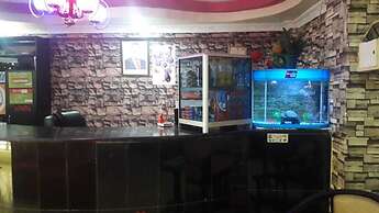 Royal Palm Hotel And Suites