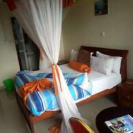 Royal Palm Hotel And Suites