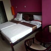 Royal Palm Hotel And Suites