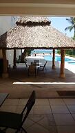 JUUB Acapulco, Exclusive Beachfront Apartment