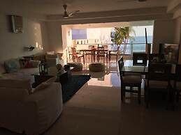 JUUB Acapulco, Exclusive Beachfront Apartment