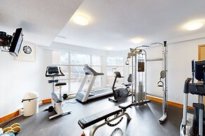 Woodrun Lodge by Whistler Premier
