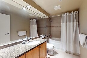 Woodrun Lodge by Whistler Premier