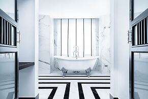 Glory Boutique Suite