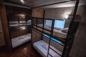 Connector Hostel