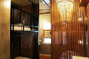 Connector Hostel