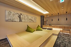 Rinn Shirakawa South