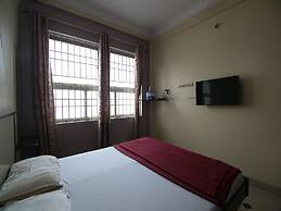 Royal Regency Lodge