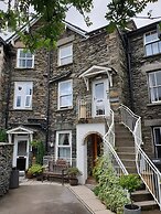 Lyndale Apartment