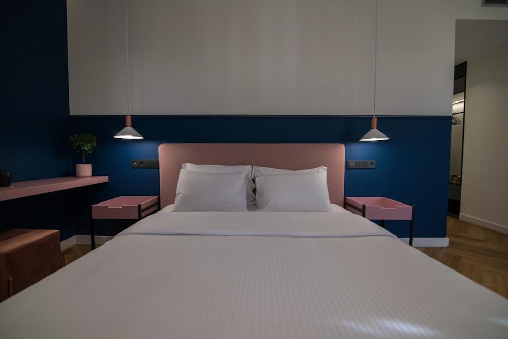 Ederlezi Zoubourlou Aparthotel