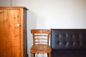 Incredible Location One Bedroom Apartment