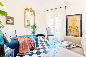 Genteel Home Romanilla