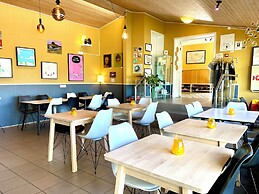 Paradise Cave Hostel & Guesthouse