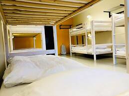Paradise Cave Hostel & Guesthouse