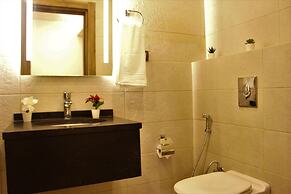 New MerryLand Hotel