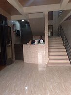Discovery Courts Hotel