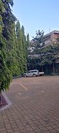 Discovery Courts Hotel