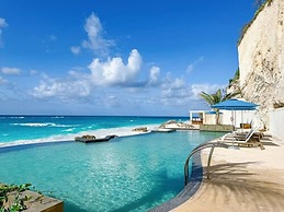Azura Bermuda