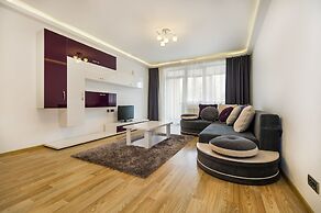Relax Apartment Coresi Mall