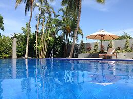 TROPICAL HOUSE Jungleside Villa