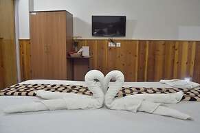 Green Leaf Resort
