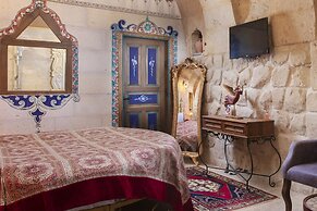 Carna Cave Hotel