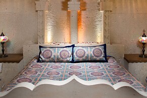 Carna Cave Hotel