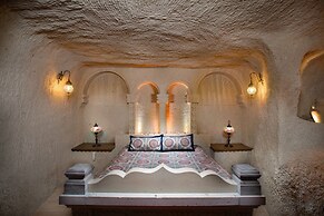 Carna Cave Hotel