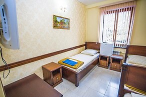 Turist Hotel