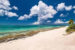 Villa Beach Shack