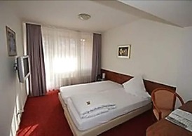 Hotel Alpha