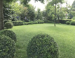 House & Garden