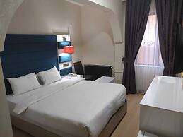 Athena Life Hotel