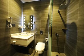EVA Hotel