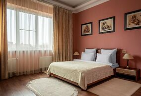 Tesoro Hotel