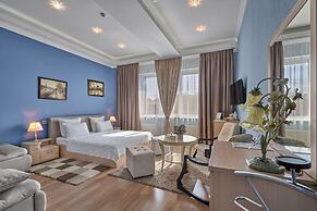 Tesoro Hotel