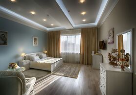 Tesoro Hotel