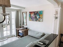 Casa Artista By Villa Kresna
