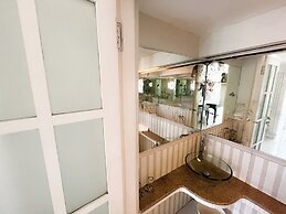 Casa Artista By Villa Kresna