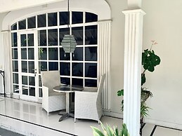 Casa Artista By Villa Kresna
