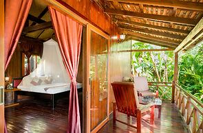 Floating Khmer Village Resort