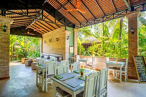 Floating Khmer Village Resort