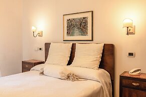Hotel Antico Furlo