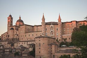 Hotel Antico Furlo