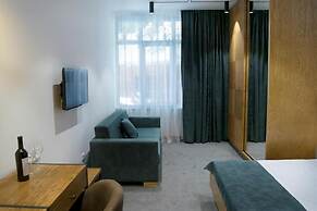 R&R INN hotel